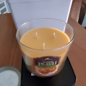 bath and body works Accents - Peach Bath & body works candle bath and body works Accents - Peach Bath & body works candle